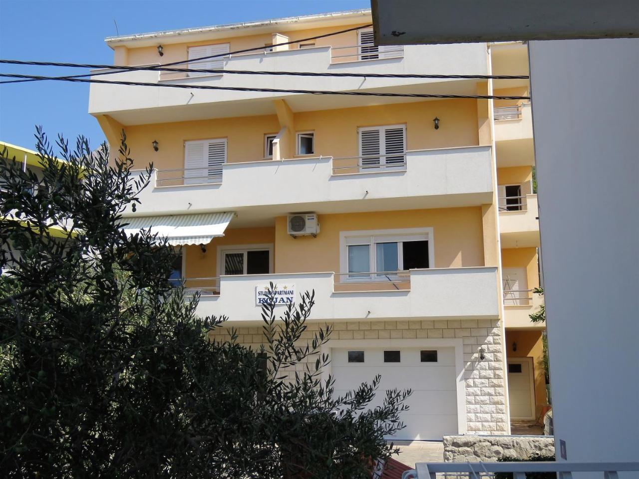 Apartments Kojan Omiš Exterior foto